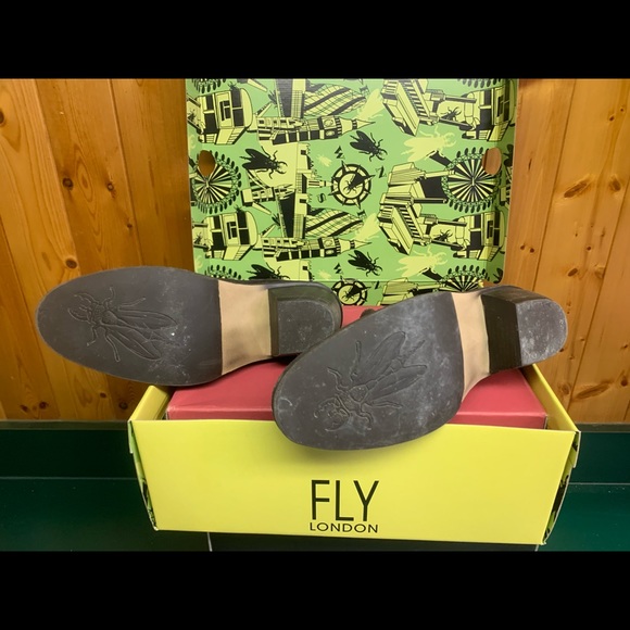 London Fly Leather boots, slip on Size 39 - Picture 3 of 4